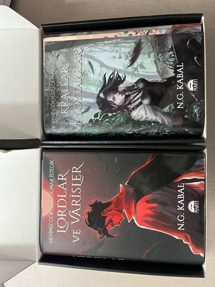 Krallar ve Soytarıları - Lordlar ve Vârîsler Seti - Görsel 2