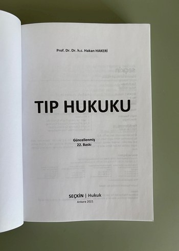 Beden Tıp Hukuku El Kitabı - Hakan Hakeri