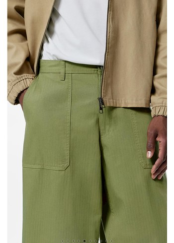 Bol kesim Erkek yeşil kargo pantolon - Görsel 4