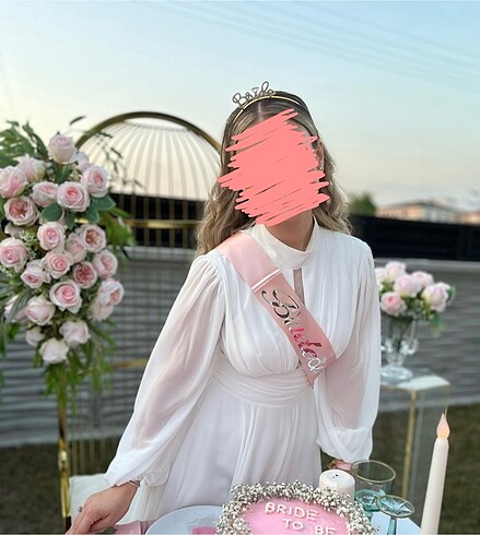 Ilmio Beyaz elbise