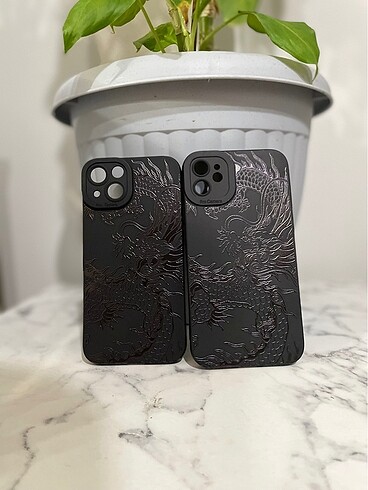 Ejderha desenli iPhone kılıfı