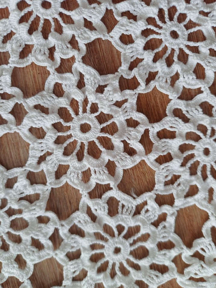 El İşi Dantel Masa Örtüsü - Görsel 3