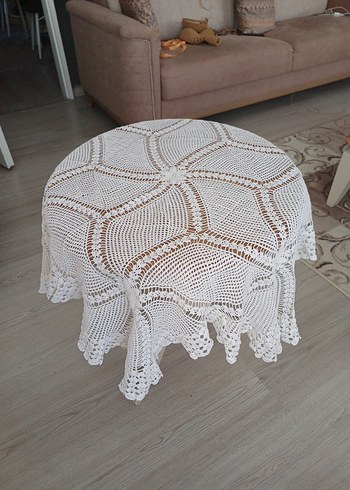 El İşi Dantel Fiskos Örtüsü