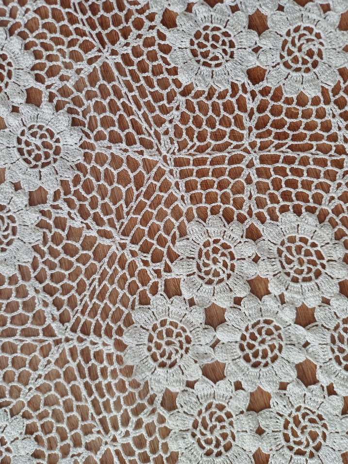 El İşi Dantel Masa Örtüsü - Görsel 3