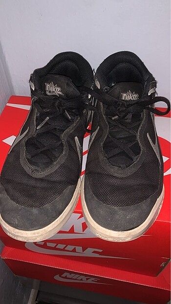 38 Beden siyah Renk nike hustle