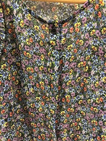 Pull and Bear Şifon Çiçekli Gömlek