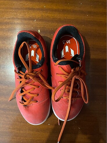 Adidas krampon