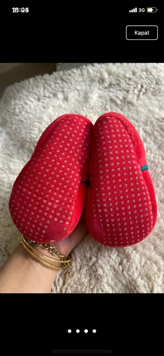 Kız Çocukları için Kırmızı Sıcak Kürklü Ev Terliği - Görsel 3