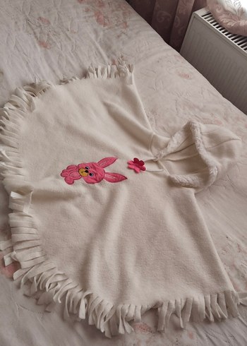 Kapüşonlu Beyaz Kız Çocuk Panço - Görsel 2