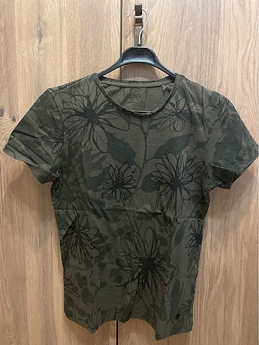 Colins Tshirt