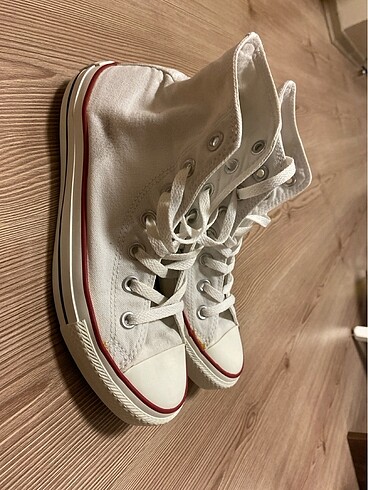 Beyaz 38 numara Converse kadın ayakkabı
