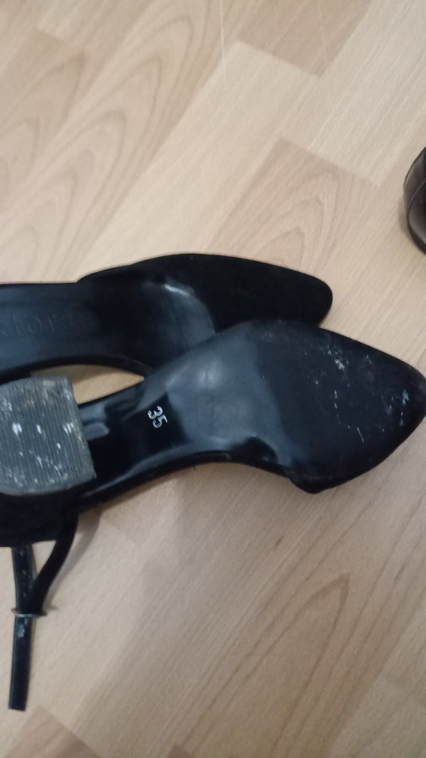 Kemerli Siyah Topuklu Ayakkabılar - Görsel 3