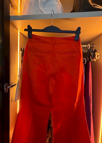 Kırmızı Kadın Süet Midi Kemerli Pantolon - Görsel 4