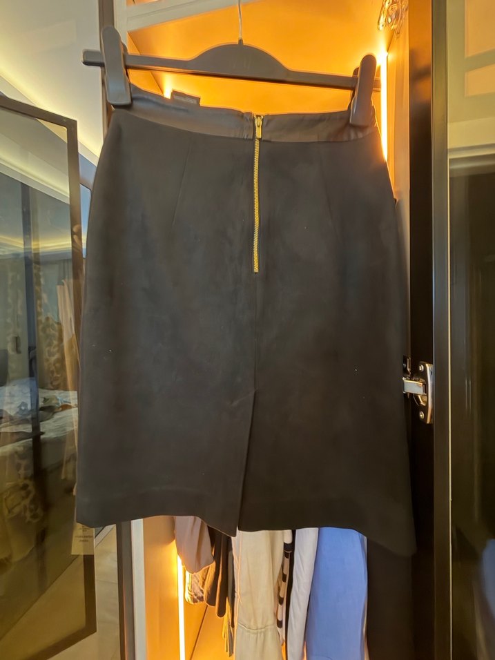 Düğmeli Siyah Süet Midi Kalem Etek - Görsel 3