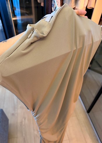 Bej Drapeli Kolsuz Uzun Elbise - Görsel 4