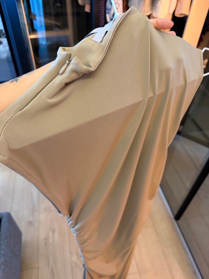 Bej Drapeli Kolsuz Uzun Elbise - Görsel 4