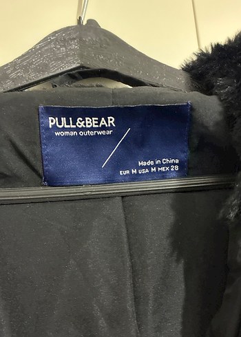 Siyah Kürklü Kadın Mont - Görsel 4