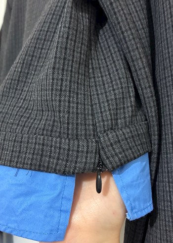 Düğme Detaylı Uzun Kollu Crop Gömlek - Görsel 5