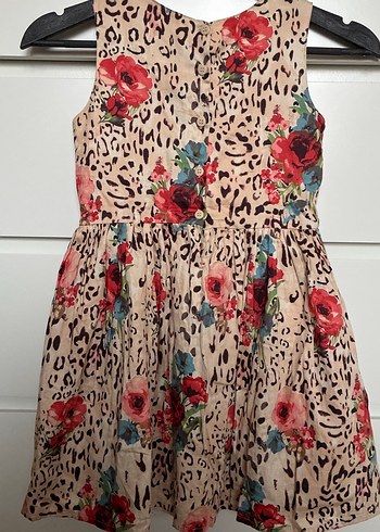 Bej Çiçek Desenli Kolsuz Kız Elbisesi - Görsel 4