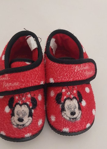 Kız Çocuk Kırmızı Minnie Baskılı Sıcak Terlik