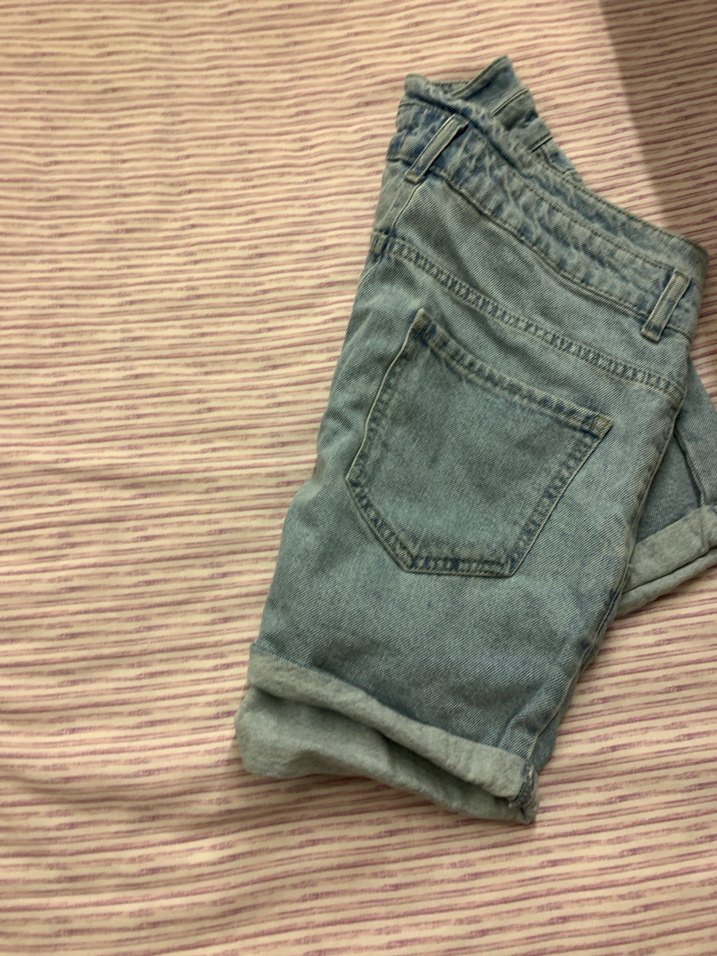 Kadın kot şort - Görsel 2