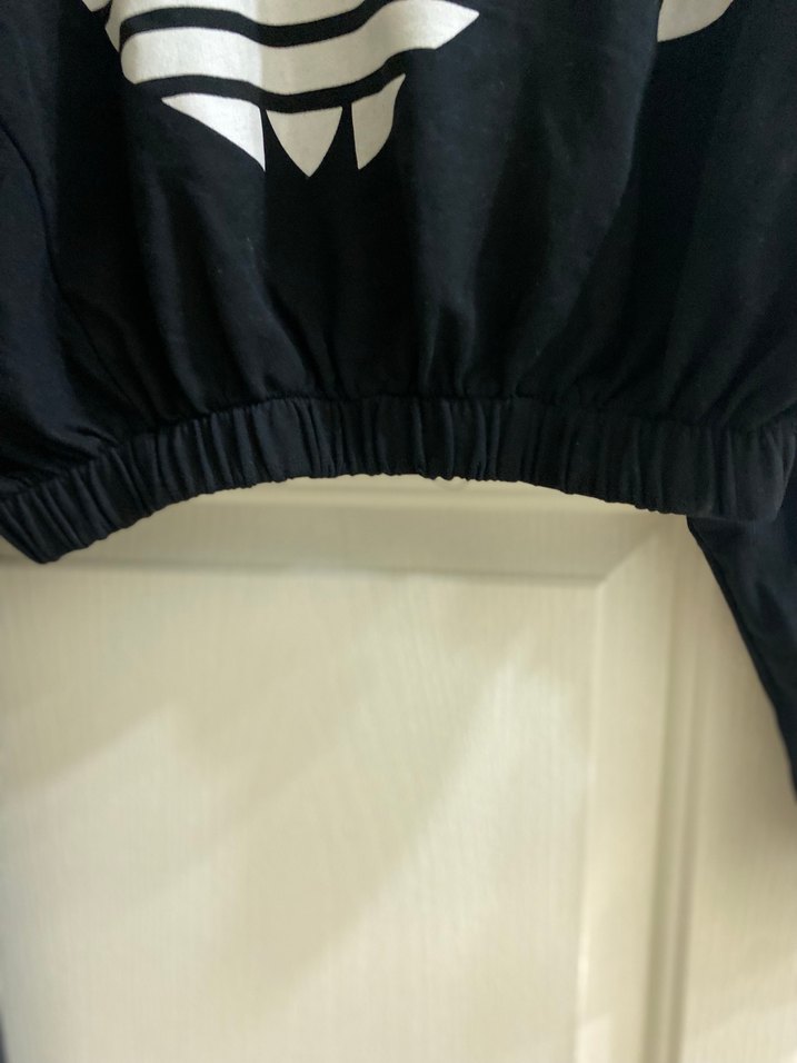 Siyah Baskılı Kapüşonlu Rahat Takım - Görsel 5