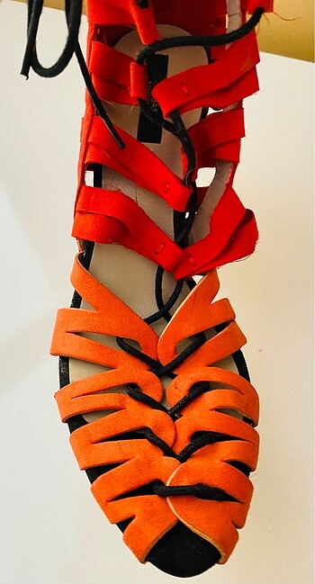 ZARA ÇİFT RENKLİ BAĞCIK DETAYLI SÜET STİLETTO - Görsel 7