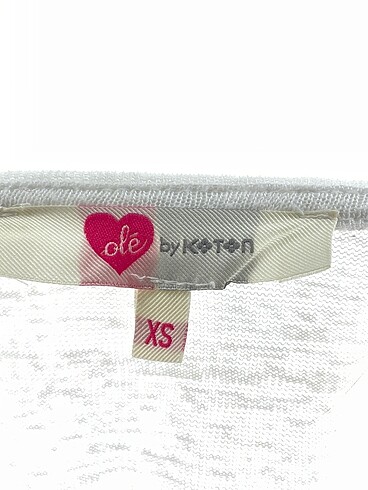 xs Beden beyaz Renk Koton T-shirt %70 İndirimli.