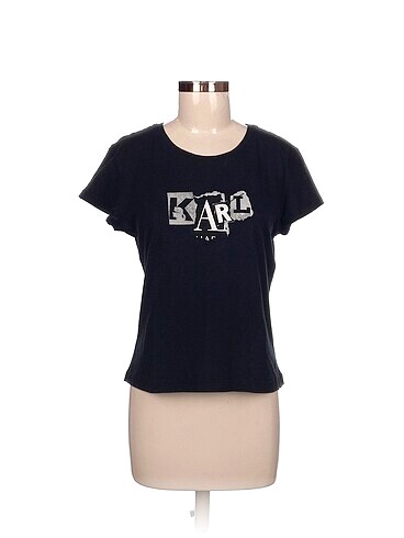 Karl Lagerfeld T-shirt %70 İndirimli.