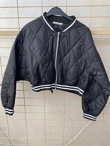 Kısa crop mont