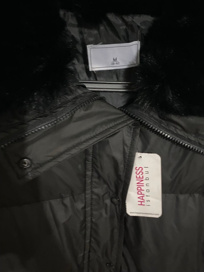 Kürk Detaylı Siyah Kadın şişme Montu - Görsel 2