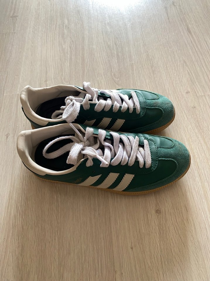 Yeşil Bağcıklı Kadın Spor Ayakkabı - Görsel 2