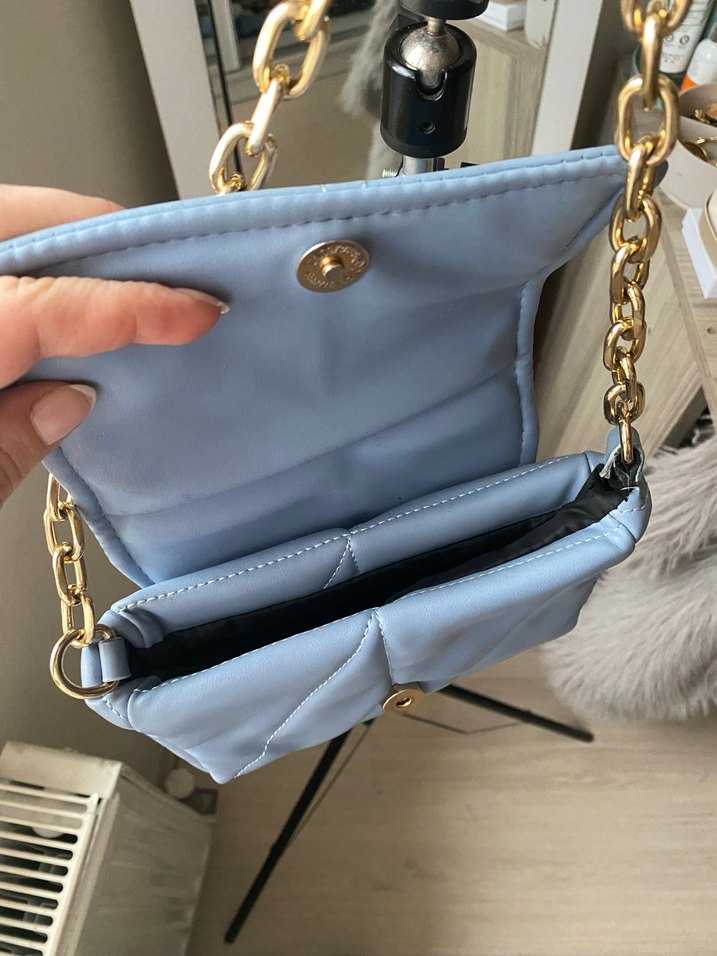 Zincir Detaylı Açık Mavi Deri Kadın Çanta - Görsel 4