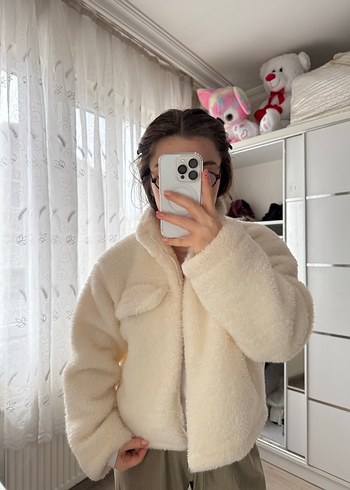 Beyaz Peluş Kadın Kışlık Mont - Görsel 3