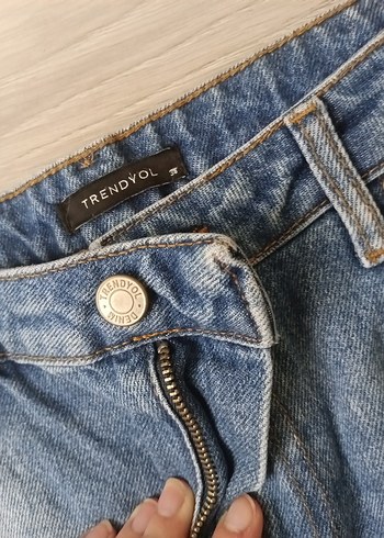 38 Beden Bol Kesim Mini Mavi Denim Şort