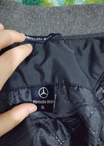 Mercedes Benz Gri Parlak Fermuarlı Rahat Kesim Ceket - Görsel 3
