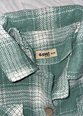 Uzun Kollu Düğmeli Yeşil Kadın Gömlek - Görsel 2