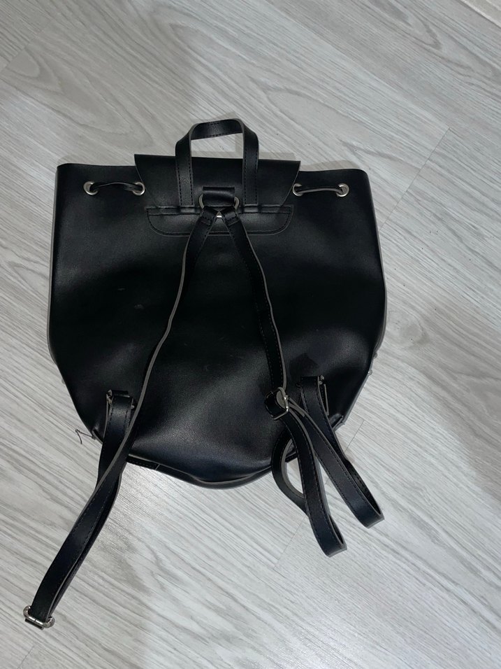 Siyah Deri Rock Punk Sırt Çantası - Görsel 2