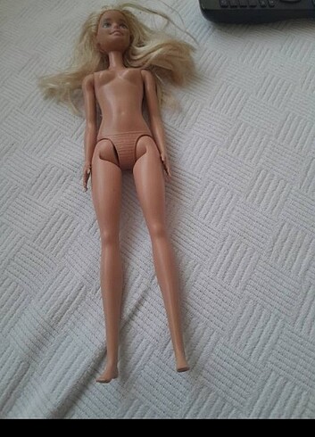  Beden Renk Barbie bebek iki adet 