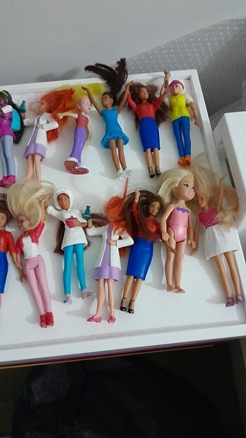  Beden Renk Barbie bebekler 