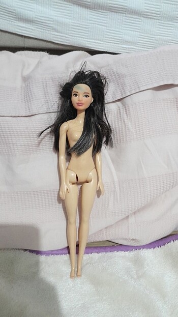 Barbie bebek 