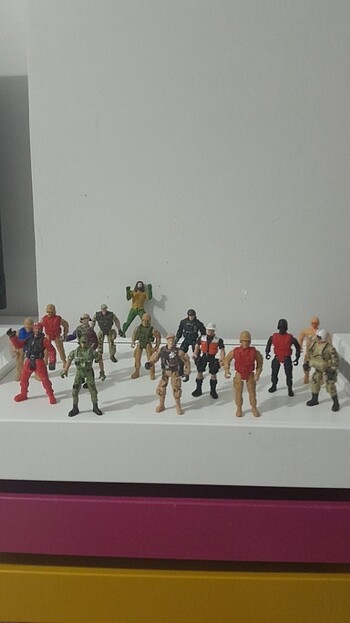 Action figürleri