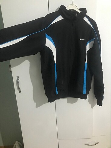 12-13 Yaş Beden Nike hırka