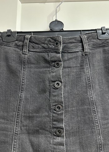 Düğmeli Siyah Denim Mini Etek - Görsel 2