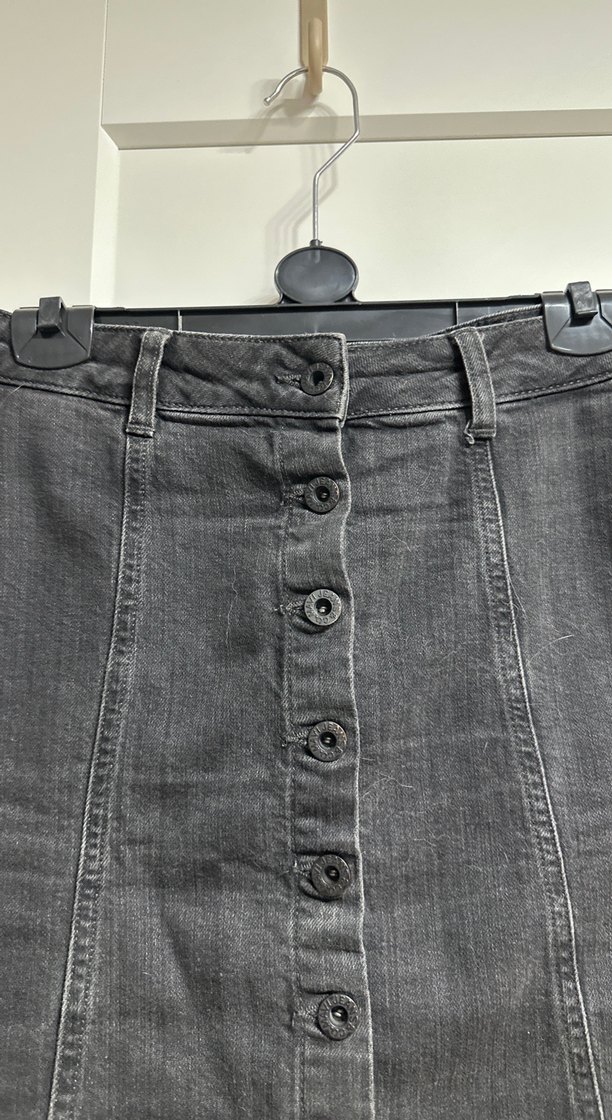 Düğmeli Siyah Denim Mini Etek - Görsel 2