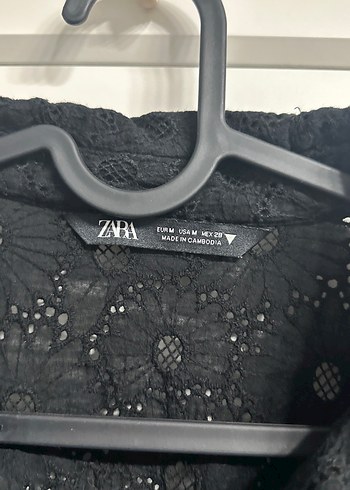 Düğmeli Siyah Nakışlı Uzun Kollu Gömlek - Görsel 3