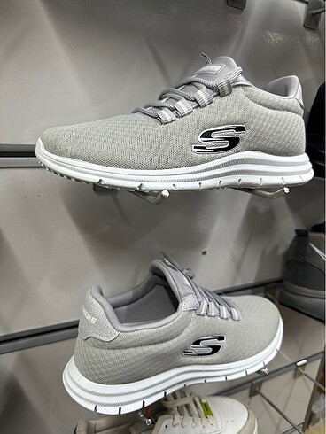 39 Beden Skechers kadın spor ayakkabı