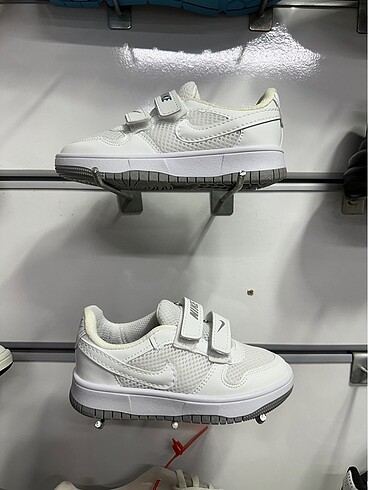 Çocuk spor ayakkabı nike beyaz