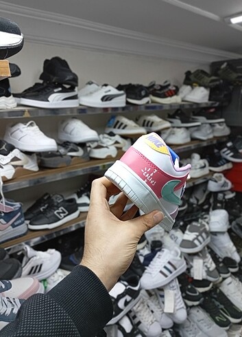 35 Beden Nike kız çocuk spor ayakkabı 