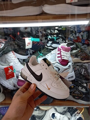 Nike çocuk spor ayakkabı ışıklı